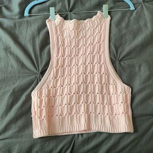 Pink cute knit top! Cut off sleeves tank cropped